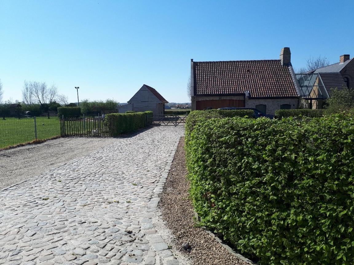 Vakantiehoeve De Klepperij Houthulst Buitenkant foto